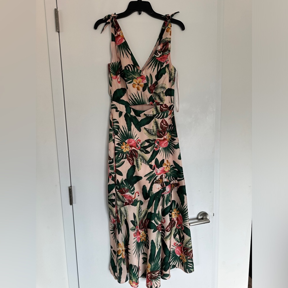 Sam Eldeman Midi dress- satin dress used only once (size 0)